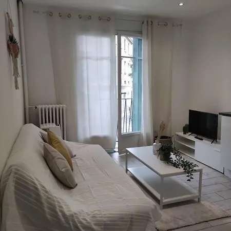 Ville: Cosy White Appartement *
